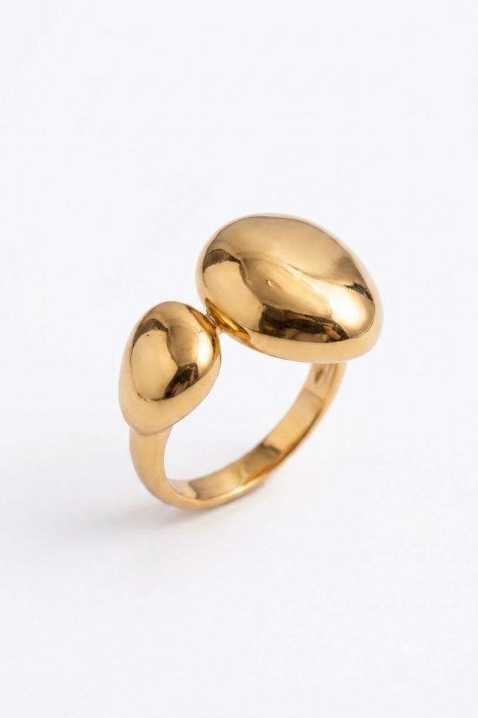 Noyau Doré Ring