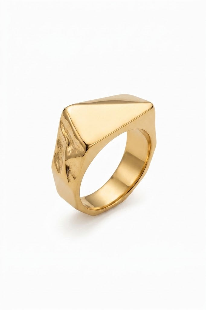 The Curve Ring