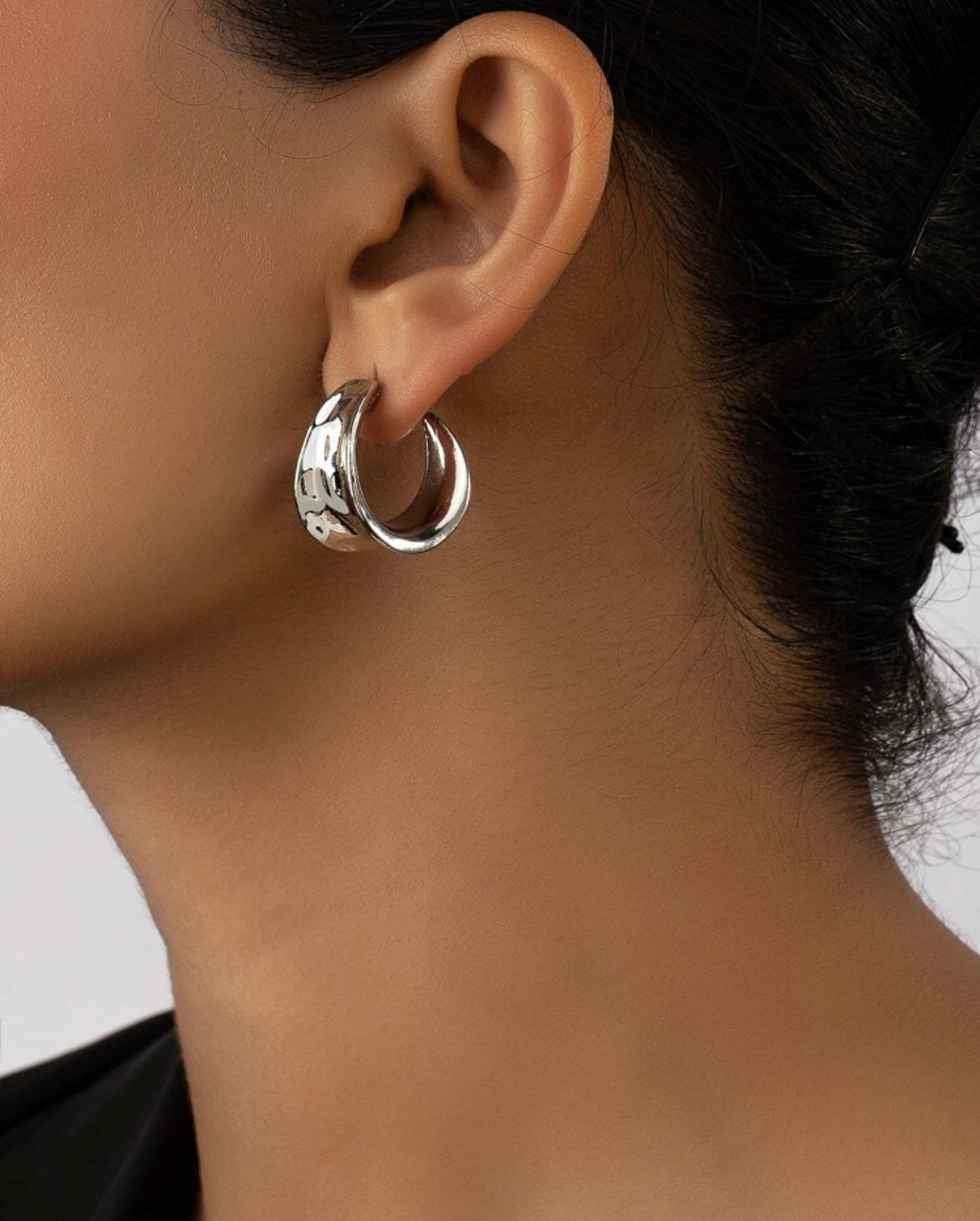Lily Hoop Earrings