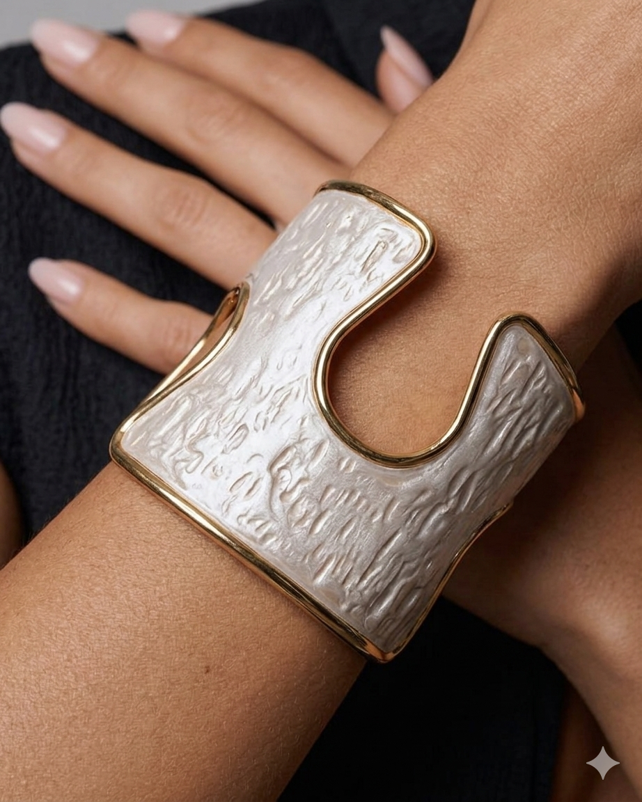 La Dune Blanche Cuff