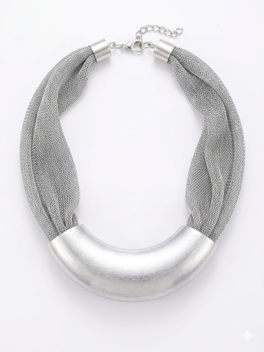 Lily Chic Matt Necklace