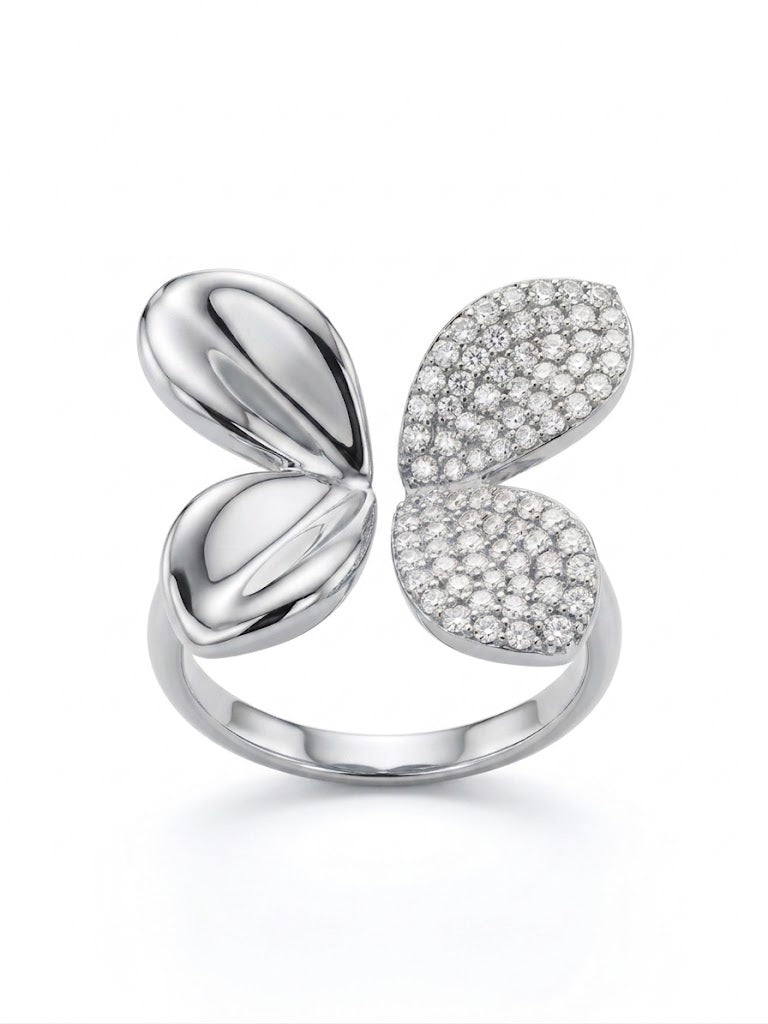 Papillon de nuit Ring